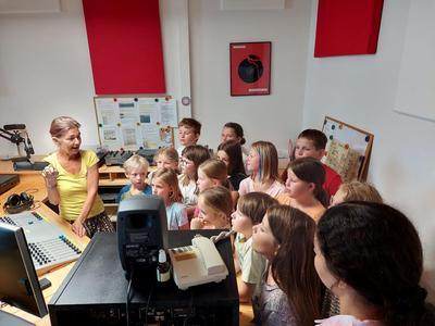 Kinder der VS Ebensee im FRS Studio